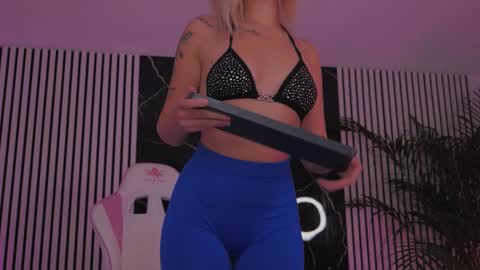 Thea online show from December 15, 6:15 pm