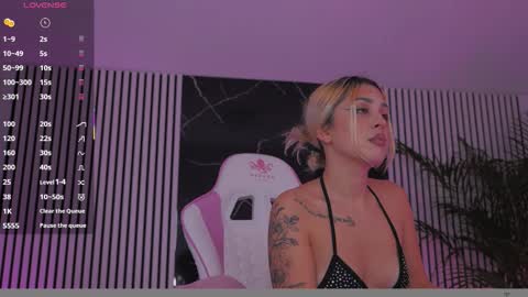 Thea online show from December 22, 6:03 pm