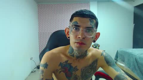 Diamond Boy online show from December 25, 3:40 am