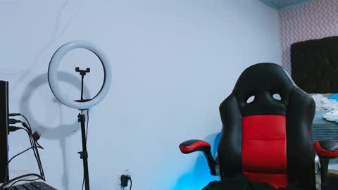 Diamond Boy online show from December 9, 6:34 am