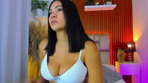 diamond_canela online show from July 5, 3:42 am