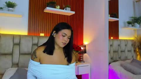 diamond_canela online show from July 1, 3:37 am