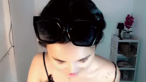 diamond_temptress online show from June 9, 9:31 am