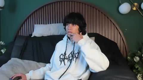 diamond_twink online show from July 22, 8:05 am