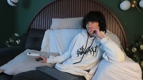 diamond_twink online show from July 24, 7:16 am