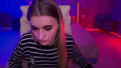 DiamondNina online show from April 16, 9:39 pm