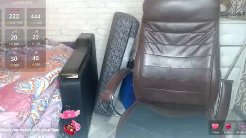 Snapshot of diana_li_ chatting on October 6, 6:20 am Diana li  online show from October 6, 6:20 am