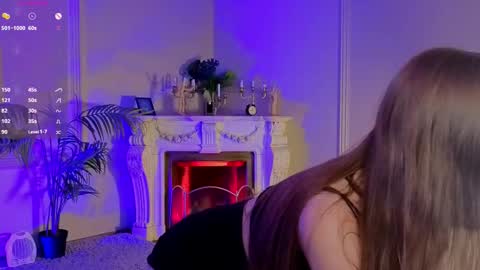 Snapshot of diana_loyd chatting on October 16, 7:02 pm Diana online show from October 16, 7:02 pm