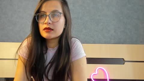 Snapshot of diana_moonn chatting on October 19, 11:48 am Hello my name is Carolina online show from October 19, 11:48 am