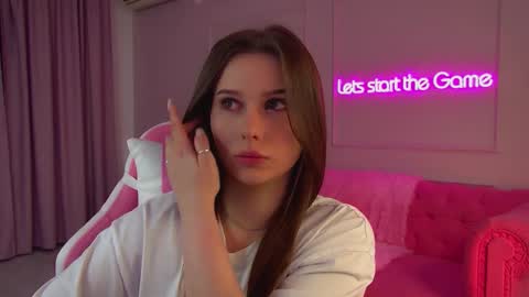Snapshot of dianabecker chatting on September 22, 2:04 am Diana online show from September 22, 2:04 am