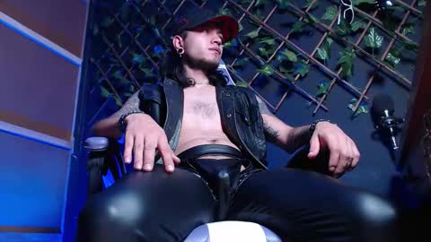 DICAPRIO online show from December 18, 3:57 am