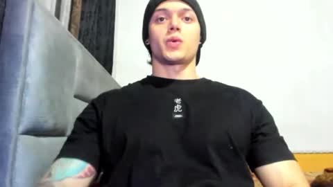 Snapshot of dick_demon_1 chatting on December 4, 2:36 am jhon online show from December 4, 2:36 am