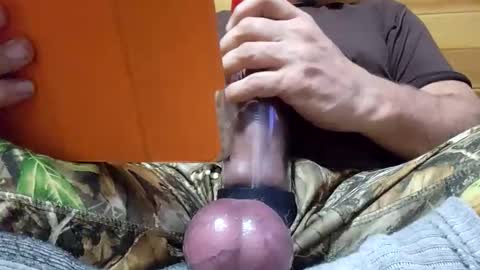dickbeatercum4u online show from March 8, 10:25 pm