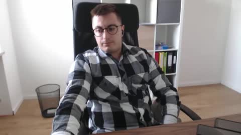 dickeeier96 online show from November 11, 10:39 am