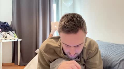 Im Julian  all cum shot videos here    online show from November 18, 12:19 pm