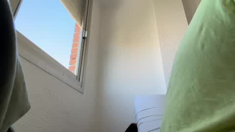 Im Julian  all cum shot videos here    online show from April 5, 10:45 am