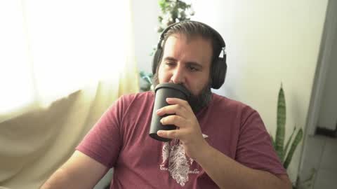 Snapshot of dicristalino chatting on December 10, 6:38 pm Cristian Dipolino online show from December 10, 6:38 pm