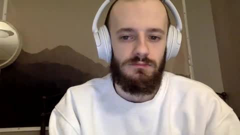 Snapshot of digbicknik chatting on February 21, 9:45 am digbicknik online show from February 21, 9:45 am