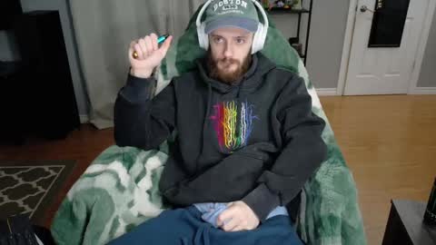 Snapshot of digbicknik chatting on March 7, 1:31 am digbicknik online show from March 7, 1:31 am