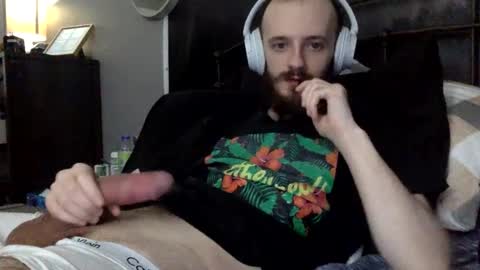 Snapshot of digbicknik chatting on February 28, 2:31 pm digbicknik online show from February 28, 2:31 pm