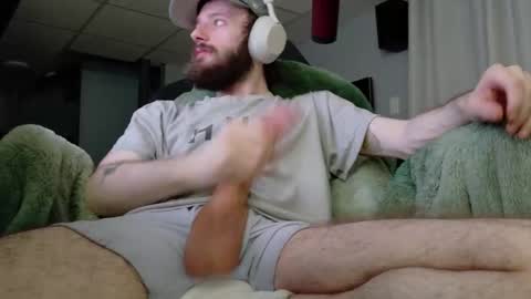 digbicknik online show from March 2, 5:08 am