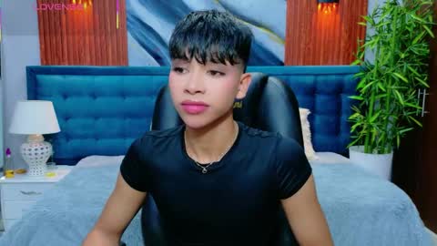  DILAN online show from May 26, 6:47 pm