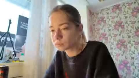 Snapshot of dinorahmroczkowski chatting on September 17, 7:45 am dinorahmroczkowski online show from September 17, 7:45 am