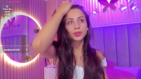 Cristal  online show from November 18, 4:15 am