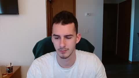 Dirk Diggler online show from March 5, 11:05 pm