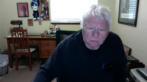 dirtrider195080438 online show from June 4, 9:10 pm