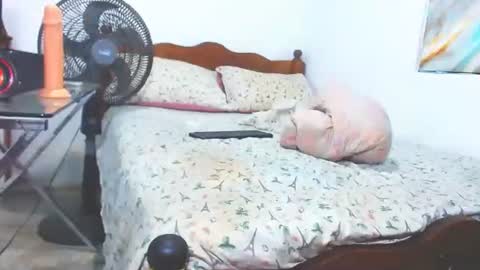 dirty_culona online show from March 23, 11:54 pm