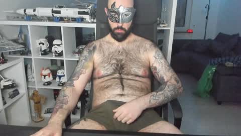 Snapshot of dirtybalws chatting on February 8, 6:01 pm Robert online show from February 8, 6:01 pm