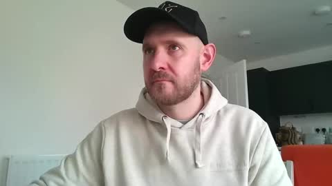 Exhibitionist Ben online show from April 1, 12:50 pm