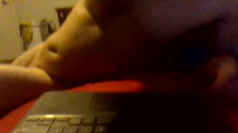 Snapshot of dirtywhite14 chatting on October 10, 10:03 pm dirtywhite14 online show from October 10, 10:03 pm