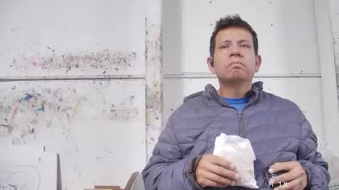 sexyguy online show from November 16, 5:37 pm