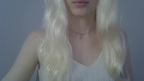 DitaMilton online show from February 3, 1:37 pm