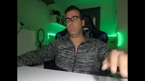 ditos_c online show from December 11, 8:36 am