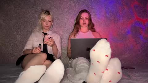 Hannah online show from February 3, 8:13 pm