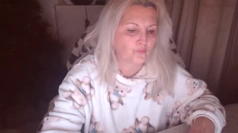 Alexxa online show from November 19, 12:21 am