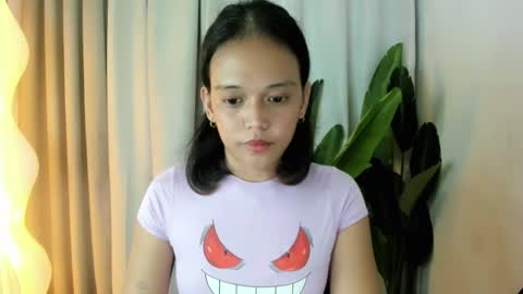 Crystal mae online show from April 15, 8:09 pm