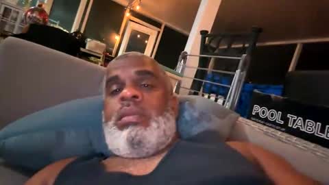 dixk2222 online show from April 20, 1:41 am