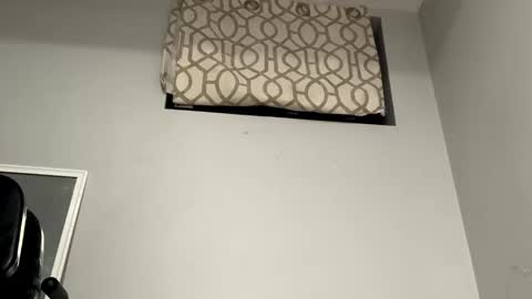 dixkzilla online show from April 19, 5:19 am