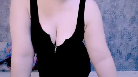 djullia online show from March 10, 9:12 am