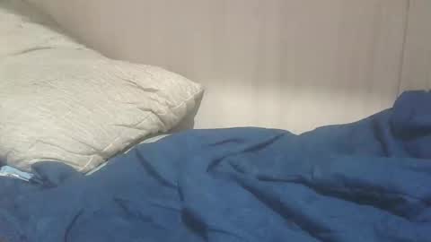 dkhkr93 online show from October 7, 12:39 am