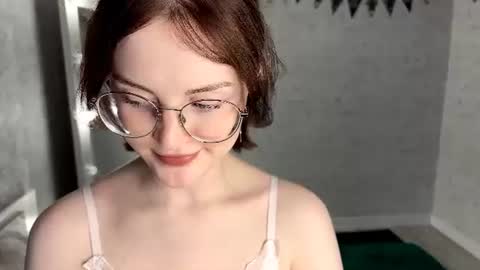Annie PVT IS OPEN online show from July 21, 9:28 pm