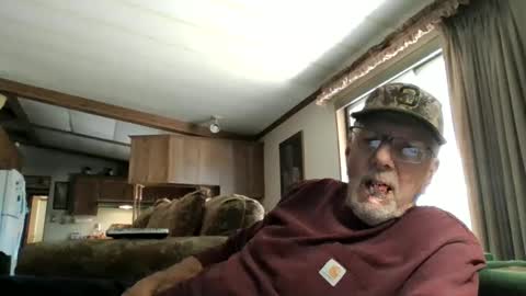 Snapshot of doingmyself69 chatting on September 16, 10:24 pm doingmyself69 online show from September 16, 10:24 pm