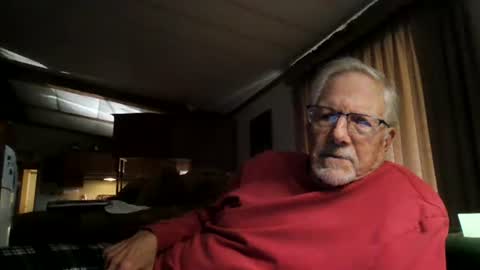 Snapshot of doingmyself69 chatting on October 27, 11:38 pm doingmyself69 online show from October 27, 11:38 pm