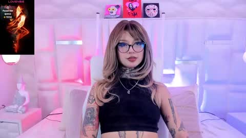 doll  bella online show from May 18, 1:39 pm