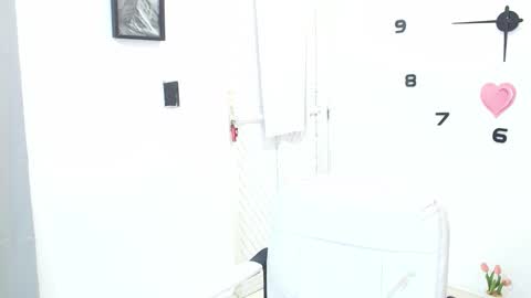 doll_and_thebrown online show from February 28, 3:43 am