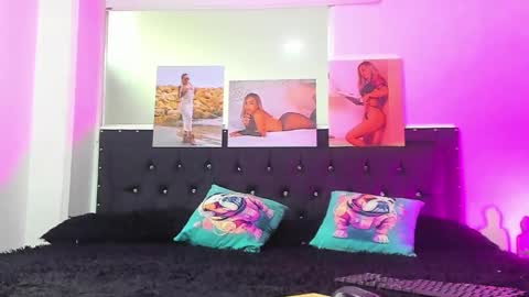 C E L E S T E  online show from February 12, 9:22 pm